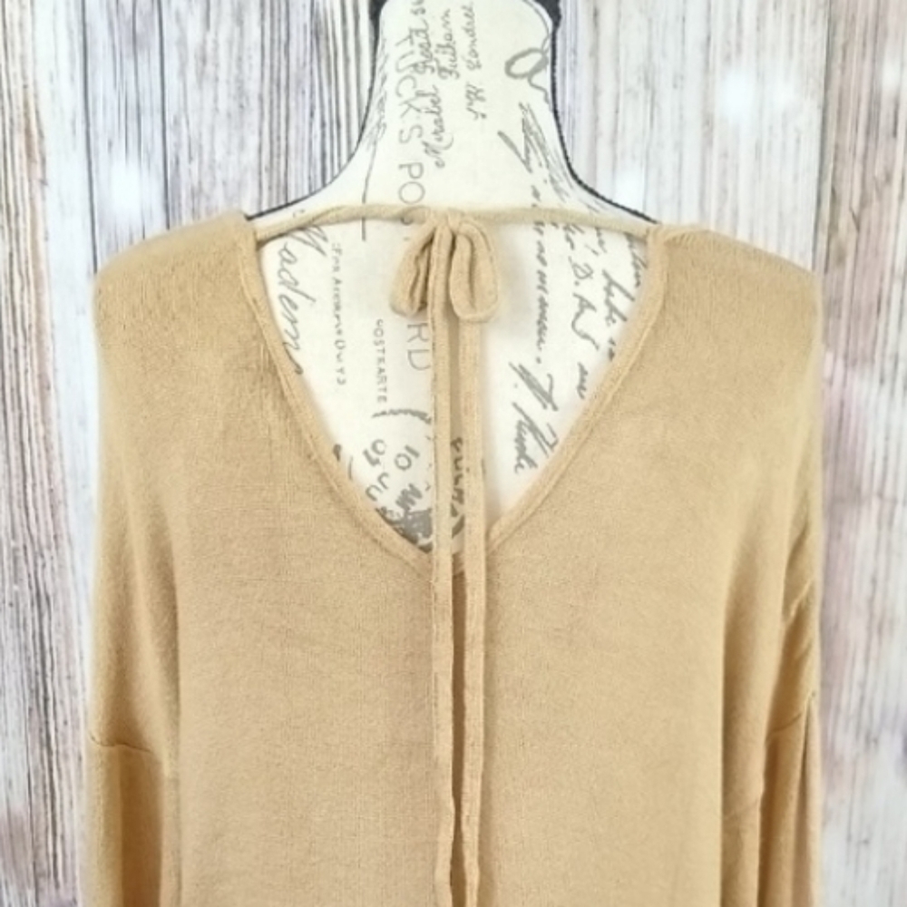 TOPSHOP Tan Soft Knit Keyhole Back Lightweight Top Size 6 NWT - Picture 7 of 8